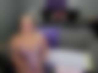 GraniteAura's Live Sex Cam Show