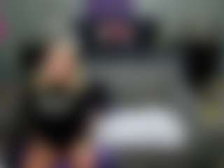 GraniteAura's Live Sex Cam Show