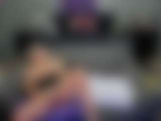GraniteAura's Live Sex Cam Show