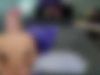 Live cam show with GraniteAura - Ass Bouncing on Camsoda