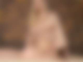Live cam show with Ariel - Thick on StripNow