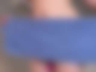 MaureenWann's Live Sex Cam Show