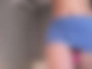 Live cam show with MaureenWann - Spank on Strip Flash - Live Sex Shows