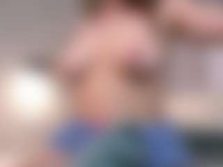 MaureenWann's Live Sex Cam Show