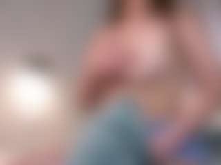 MaureenWann's Live Sex Cam Show