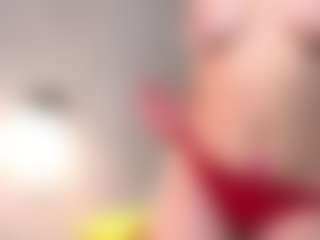 Live cam show with MaureenWann - Cum on StripNow