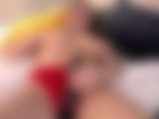 MaureenWann's Live Sex Cam Show