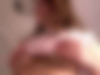 MaureenWann's Live Sex Cam Show