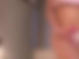 MaureenWann's Live Sex Cam Show