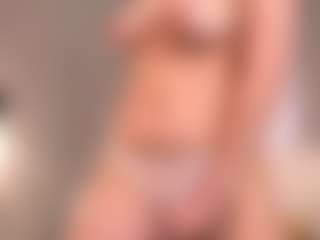 MaureenWann's Live Sex Cam Show