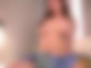 Live cam show with MaureenWann - Drinking on Chatstar