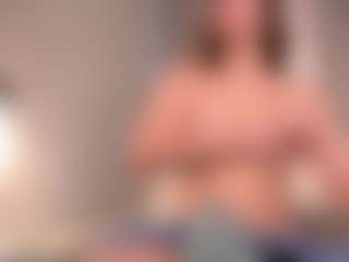 MaureenWann's Live Sex Cam Show