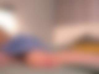 Live cam show with MaureenWann - Squirt Teen (18+) on Streamer API