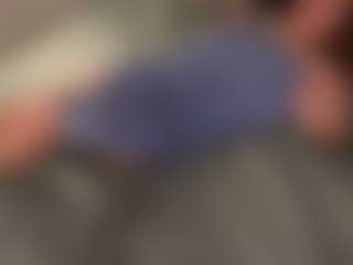 Live cam show with MaureenWann - Petite Teen (18+) on liverealitysex.com
