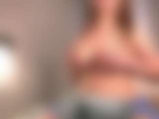 MaureenWann's Live Sex Cam Show