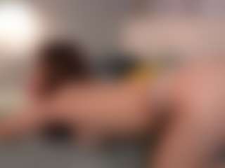 Live cam show with MaureenWann - Drinking on slutload