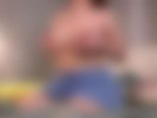 MaureenWann's Live Sex Cam Show