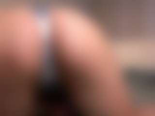 MaureenWann's Live Sex Cam Show