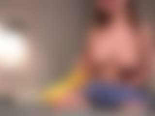 MaureenWann's Live Sex Cam Show