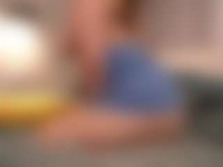 MaureenWann's Live Sex Cam Show