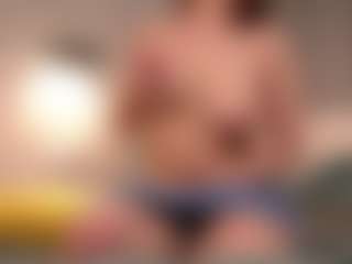 MaureenWann's Live Sex Cam Show
