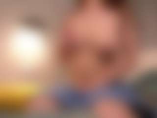 MaureenWann's Live Sex Cam Show