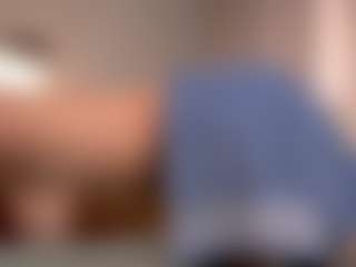 MaureenWann's Live Sex Cam Show