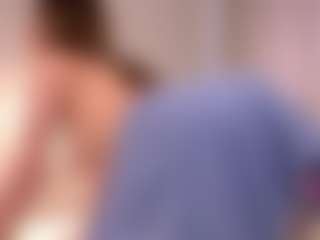Live cam show with MaureenWann - Green Eyes on TastyBlacksLive
