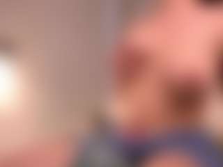 Live cam show with MaureenWann - Wet on Dolls Live