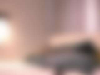 Live cam show with MaureenWann - Green Eyes on SquirtSoMuch