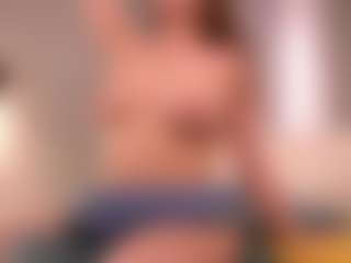 Live cam show with MaureenWann - Tittyfuck on sexytreat.net