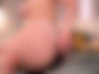 MaureenWann's Live Sex Cam Show