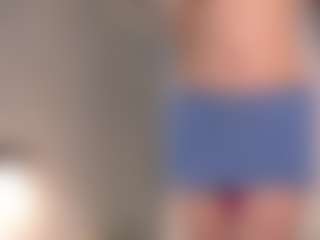 MaureenWann's Live Sex Cam Show