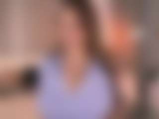 Live cam show with MaureenWann - Squirt Teen (18+) on Dare Cams
