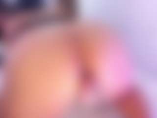 Live cam show with Naireth - Full Nudity on Chatstar