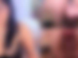 Live cam show with Naireth - Striptease on Camsoda