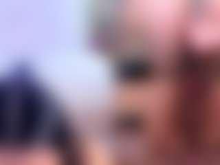 Live cam show with Naireth - Oil on Camming Site