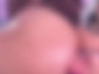 Live cam show with Naireth - Hairy Pussy BBW on fapnchat