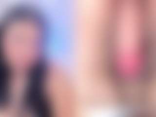 Live cam show with Naireth - Tease on Camsoda