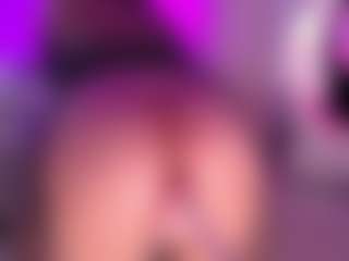 Naireth's Live Sex Cam Show