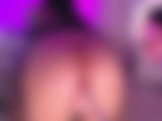 Naireth's Live Sex Cam Show