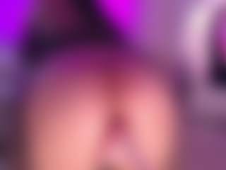 Naireth's Live Sex Cam Show