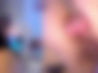 Live cam show with Naireth - Toys on crypto-cams
