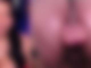 Live cam show with Naireth - Fuck Machine on Camsoda