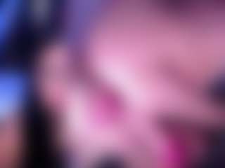 Live cam show with Naireth - Fuck Machine on CamClone