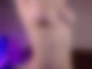 Live cam show with CharlesBumbaca - Petite on Camsoda