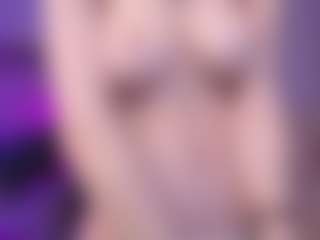 Live cam show with CharlesBumbaca - Facial Piercings on AdultVida.com