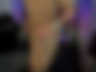 Datsi-Benson's Live Sex Cam Show