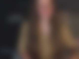 Live cam show with Datsi-Benson - Spank on Chatstar