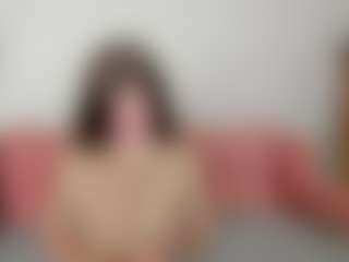 Datsi-Benson's Live Sex Cam Show
